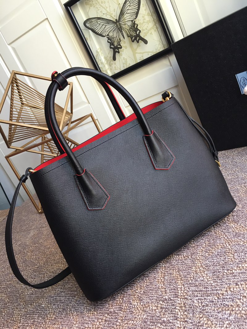 Pra*a top handle bags